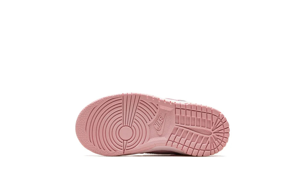 Nike Dunk Low 'Triple Pink