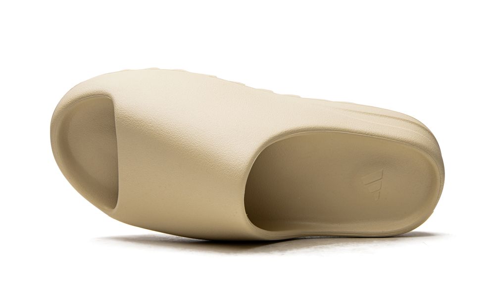 Yeezy Slide "Bone 2022"