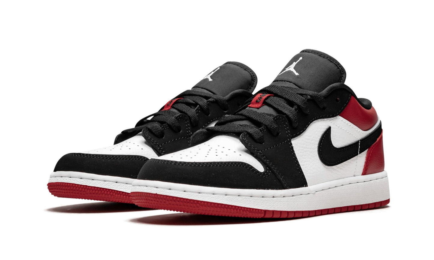 Air Jordan 1 Low GS "Black Toe"