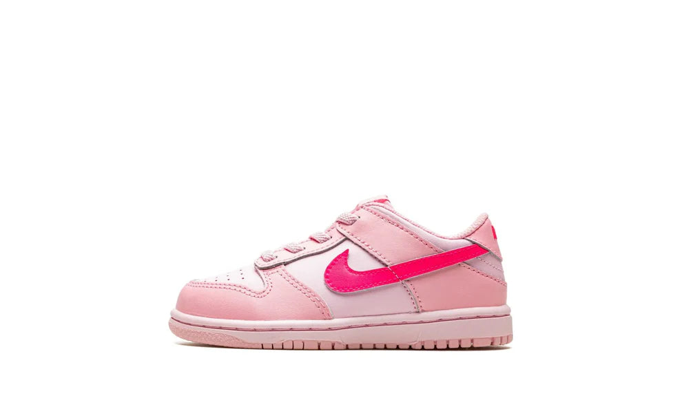 Nike Dunk Low 'Triple Pink