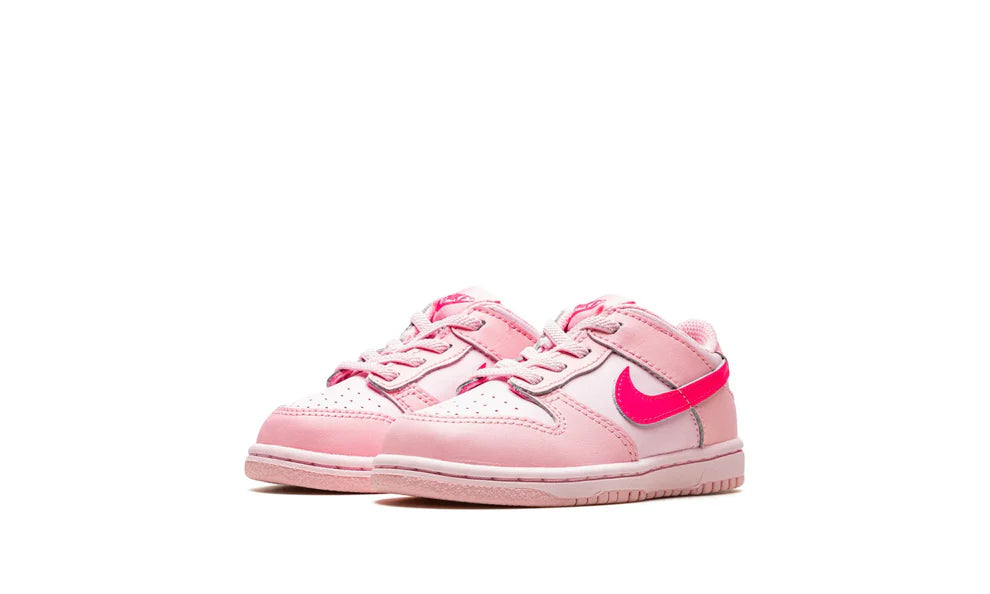 Nike Dunk Low 'Triple Pink