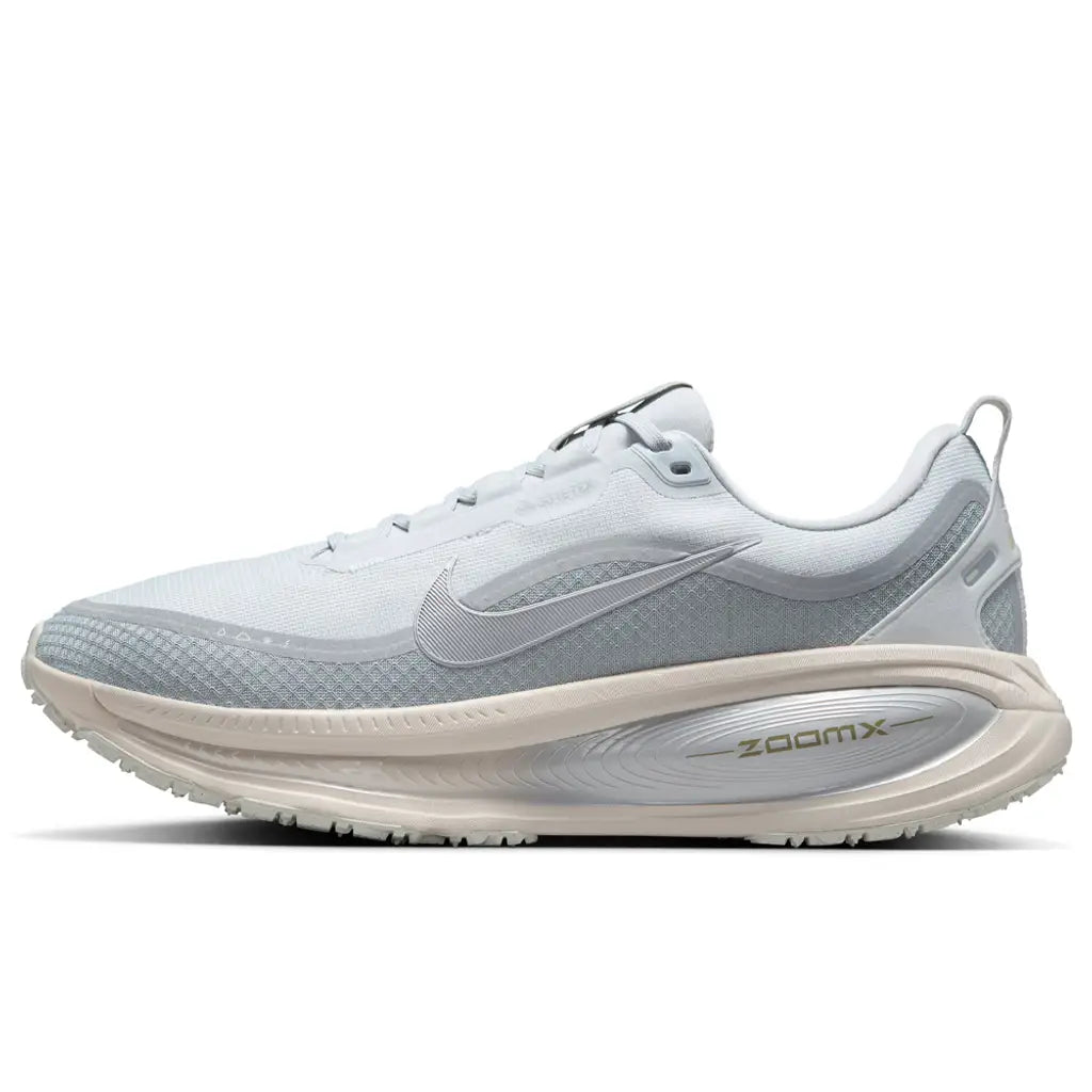 Nike Vomero 18 GORE-TEX Pure Platinum