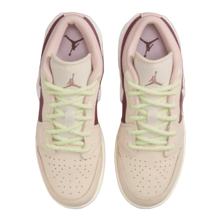 Nike Air Jordan 1 Low SE Fur Swoosh (GS)