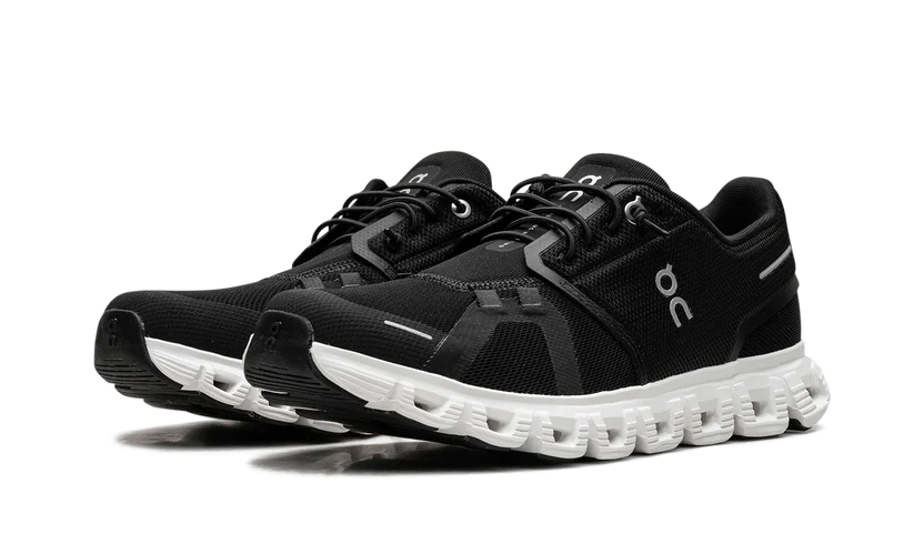 On Running Cloud 6 "Black White"