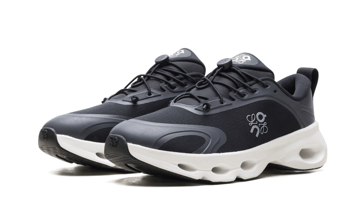 On running Cloudsolo "LOEWE - Black White"