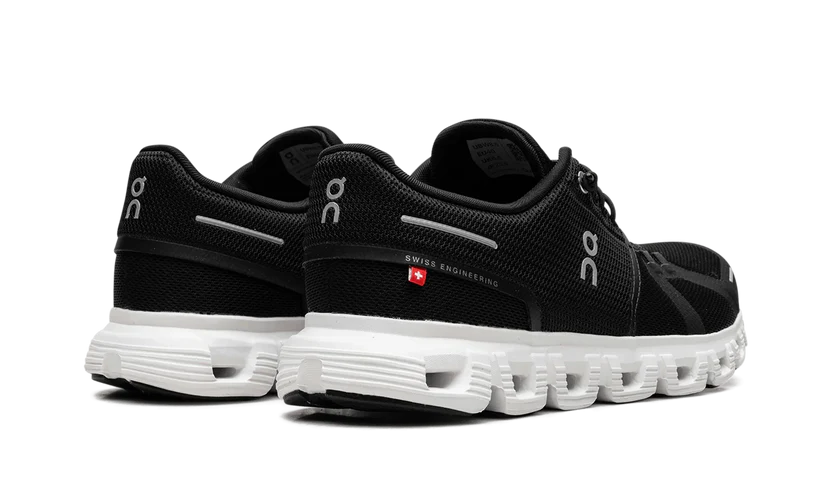 On Running Cloud 6 "Black White"