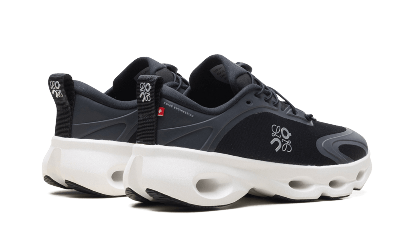 On running Cloudsolo "LOEWE - Black White"